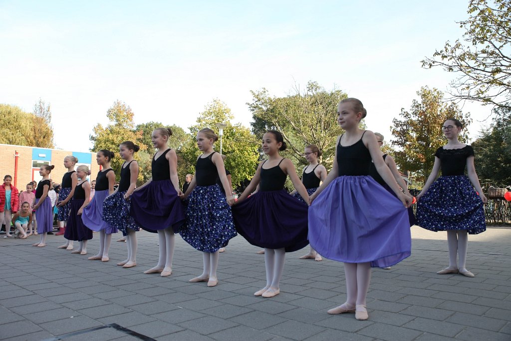 Schoolplein Festival B 105.jpg